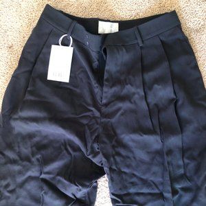 Everlane "The Put-Together Pleat Pant"